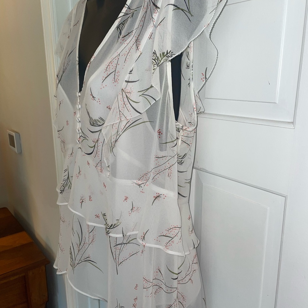Sheer Floral Ruffle Blouse - Picture 2 of 11